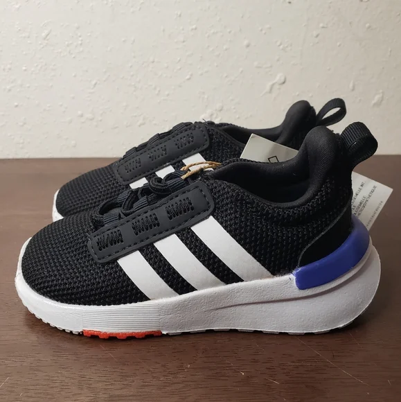 adidas gazelle silver green womens Adidas Racer TR21 Running Shoe Youth